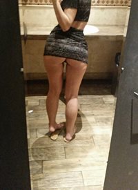 Cum up my skirt :)