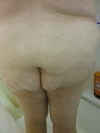Wife's sexy wet ass