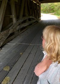 Exploring covered bridges in Parke County, IN. Love these brides and the co...