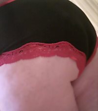 New black and red cheeky panties