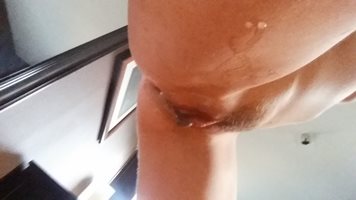 cum dripping across my skin.... mmmmmmm