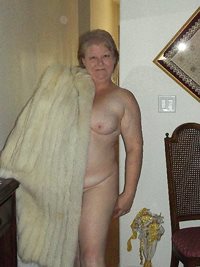 Mature Woman LOVES tributes
