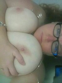 Love my online sluts  gorgeous big titties. Do you?