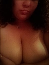 Hot South Florida Puerto Rican friend bares her cleavage.