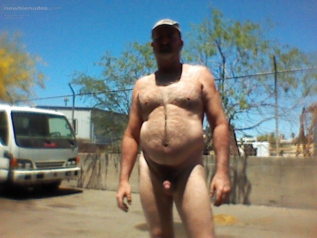 Out side painting rim such a Beautiful day!!!
