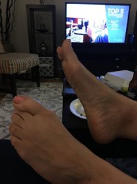 My wifes sexy toes