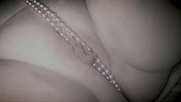 Real ladies always wear pearls.