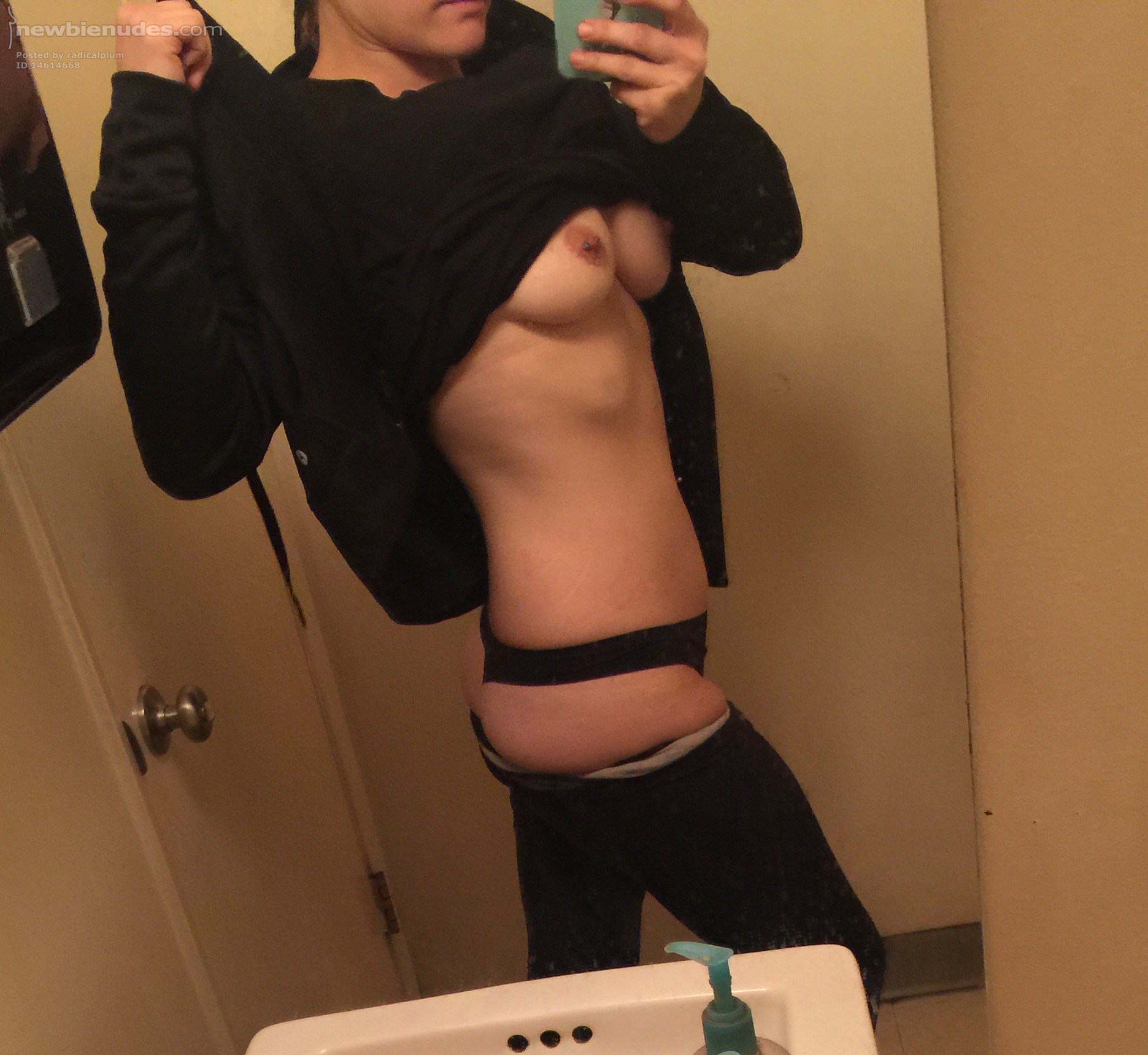 Should be replacing a clutch. But selfie instead ;-)