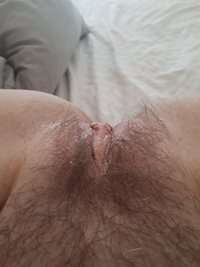 Playing with my hairy cunt