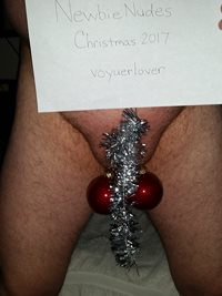 This Christmas I wish that my cock and balls were this long and big!