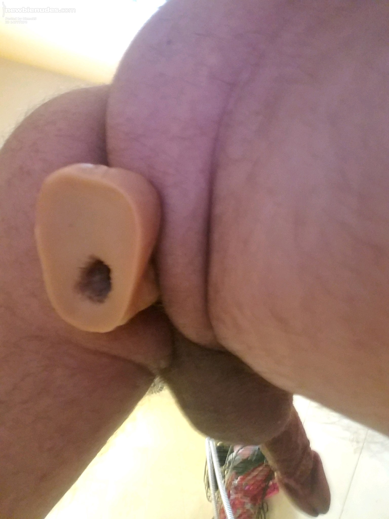 Figuring out I'm bi love pussy but can take dick to.