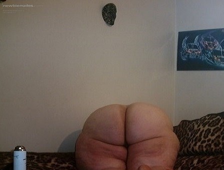 Melanie's ever-expanding ass for your viewing pleasure..