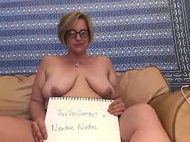 I love being a little cum slut for you boys who’s next comments please!