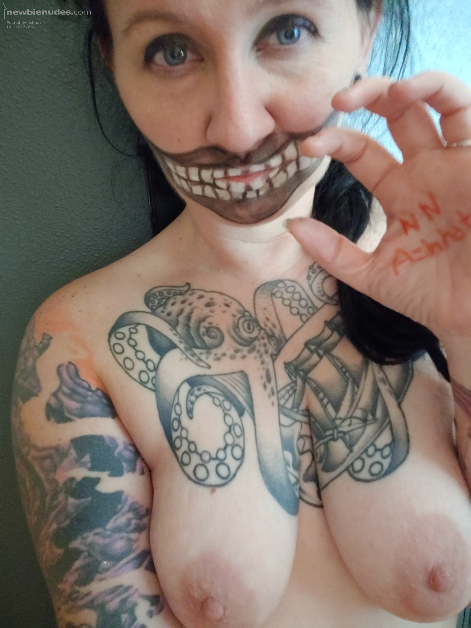 Happy Halloween nudies!