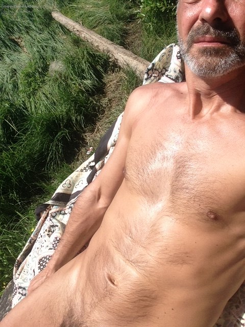 Wreck beach is paradise