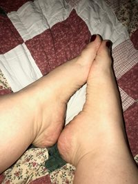 Ready to give footjob