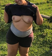 TOF cums around way to quick! Out in the paddock who wants to cum & help?