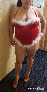 Mrs Clause cumming early