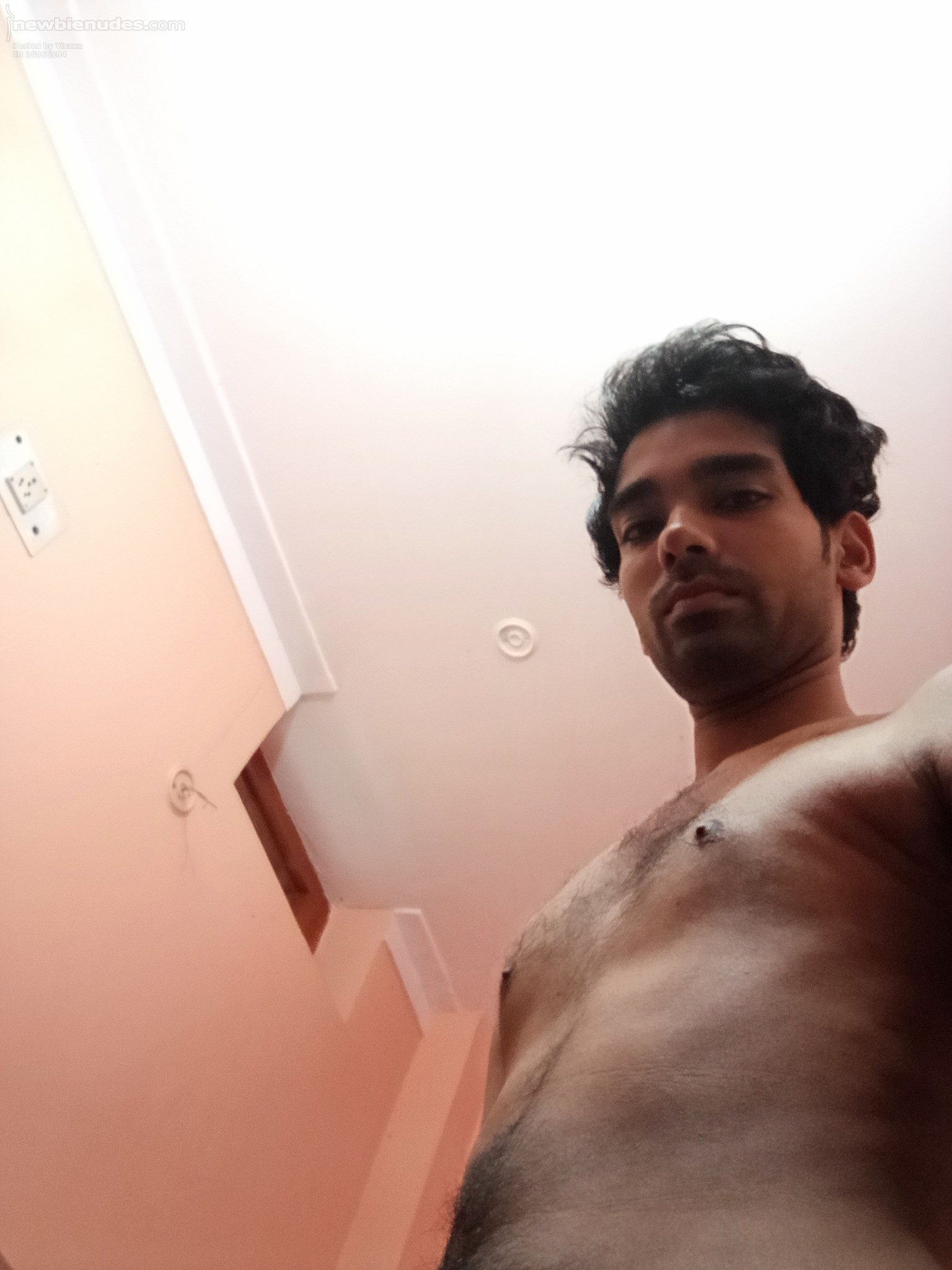 Waiting for a lovely lady to join me in bathroom ??