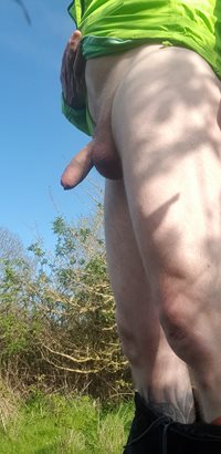 A quick flash while out for a bike ride,would love someone to join me?