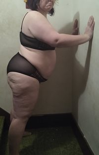 Got some new bra and panties I wanted to show off