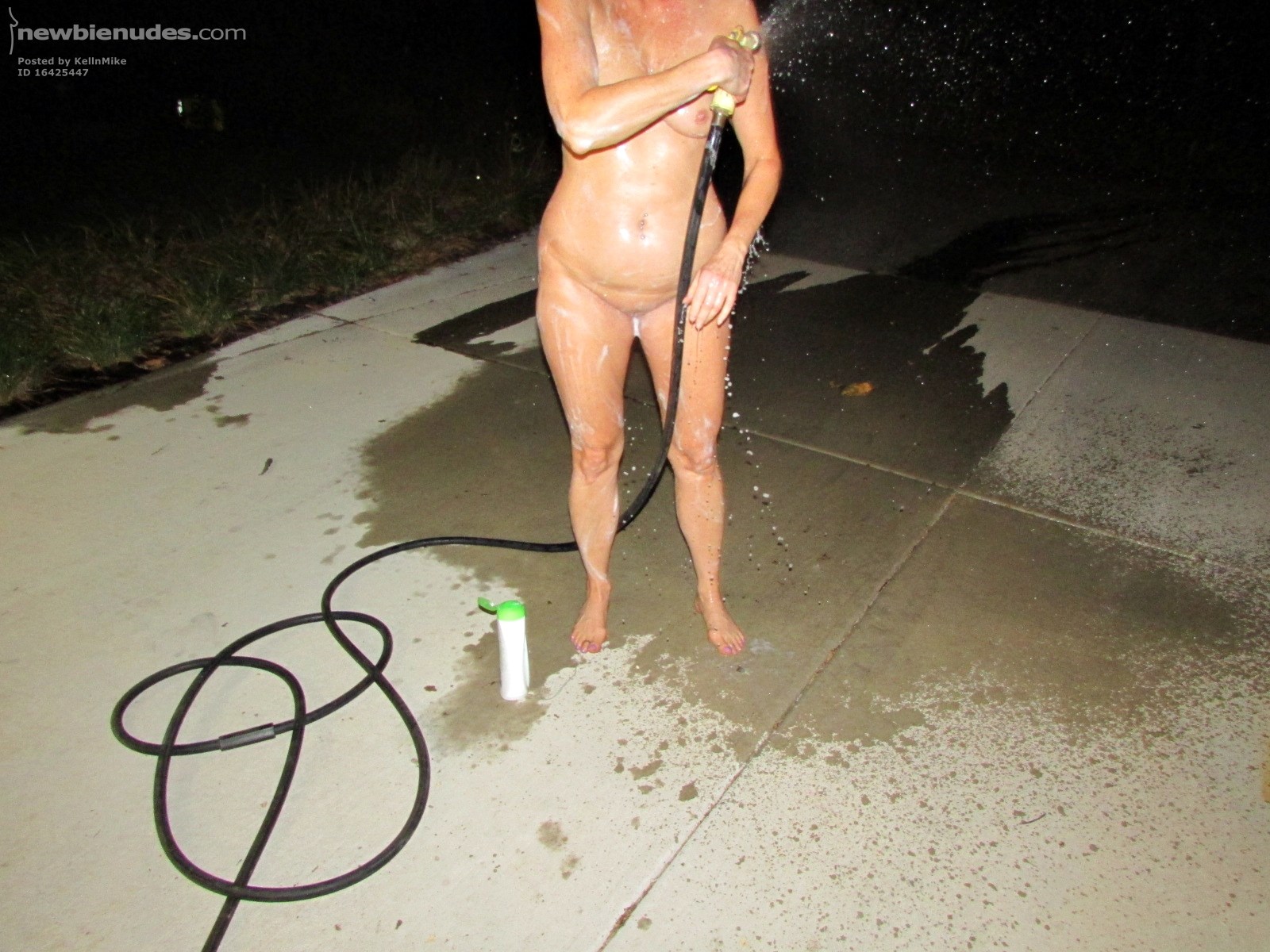 Rub a dub dub... wish we had a tub. To use. :-)