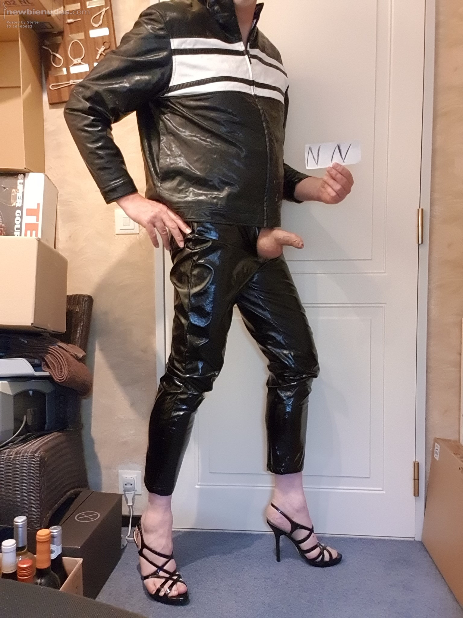 also this outfit makes me sooo horny !