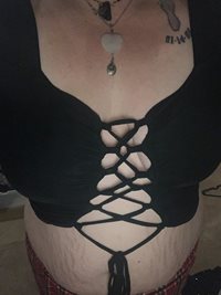 Wife wants to know do u like her tits in this crop top