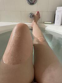 Loooove bath time!