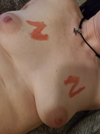 Who wants to cum on my pictures