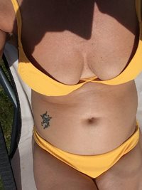 Sun's out tits out