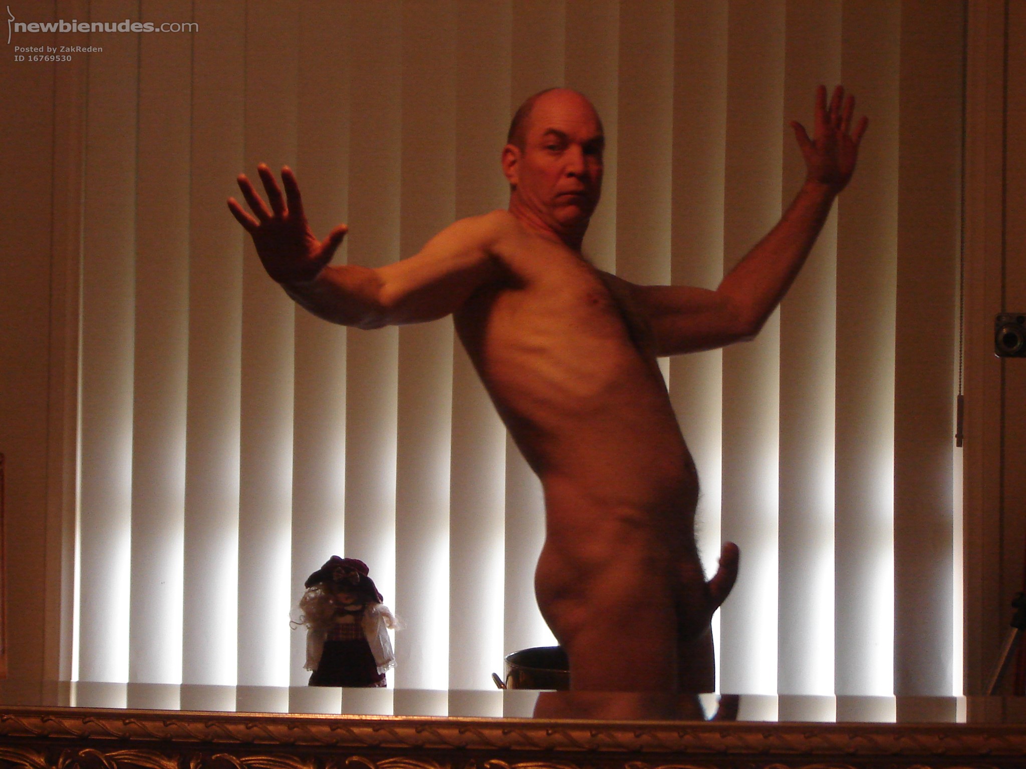 Hands on / hands off?