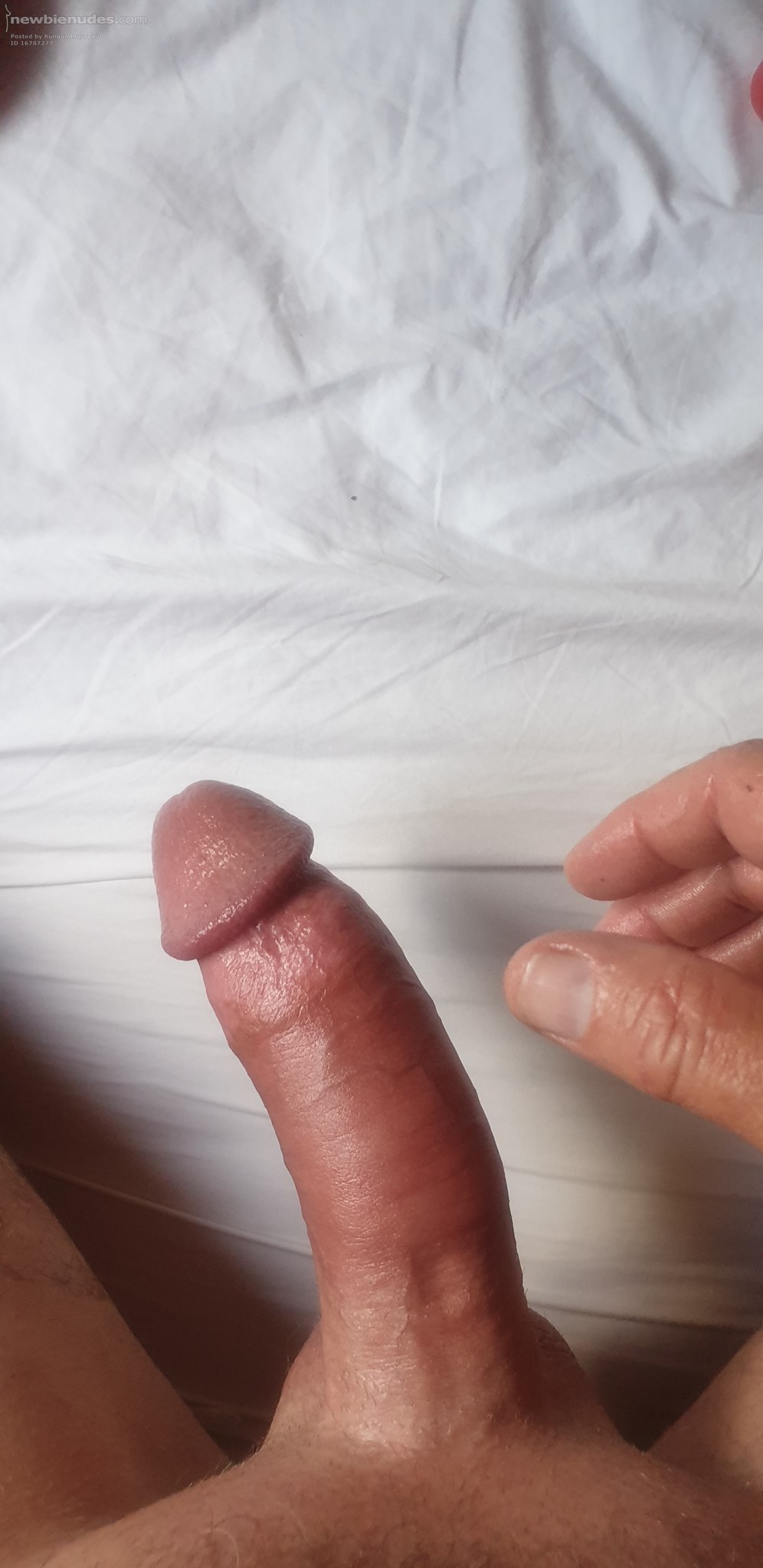 a dom Goddess was ordering me to edge and not to cum, i tried to stop in time but failed