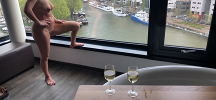 The views of Rotterdam were certainly enjoyed from out tub!