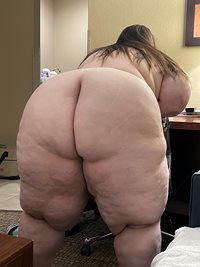 Wife’s big ass and thighs