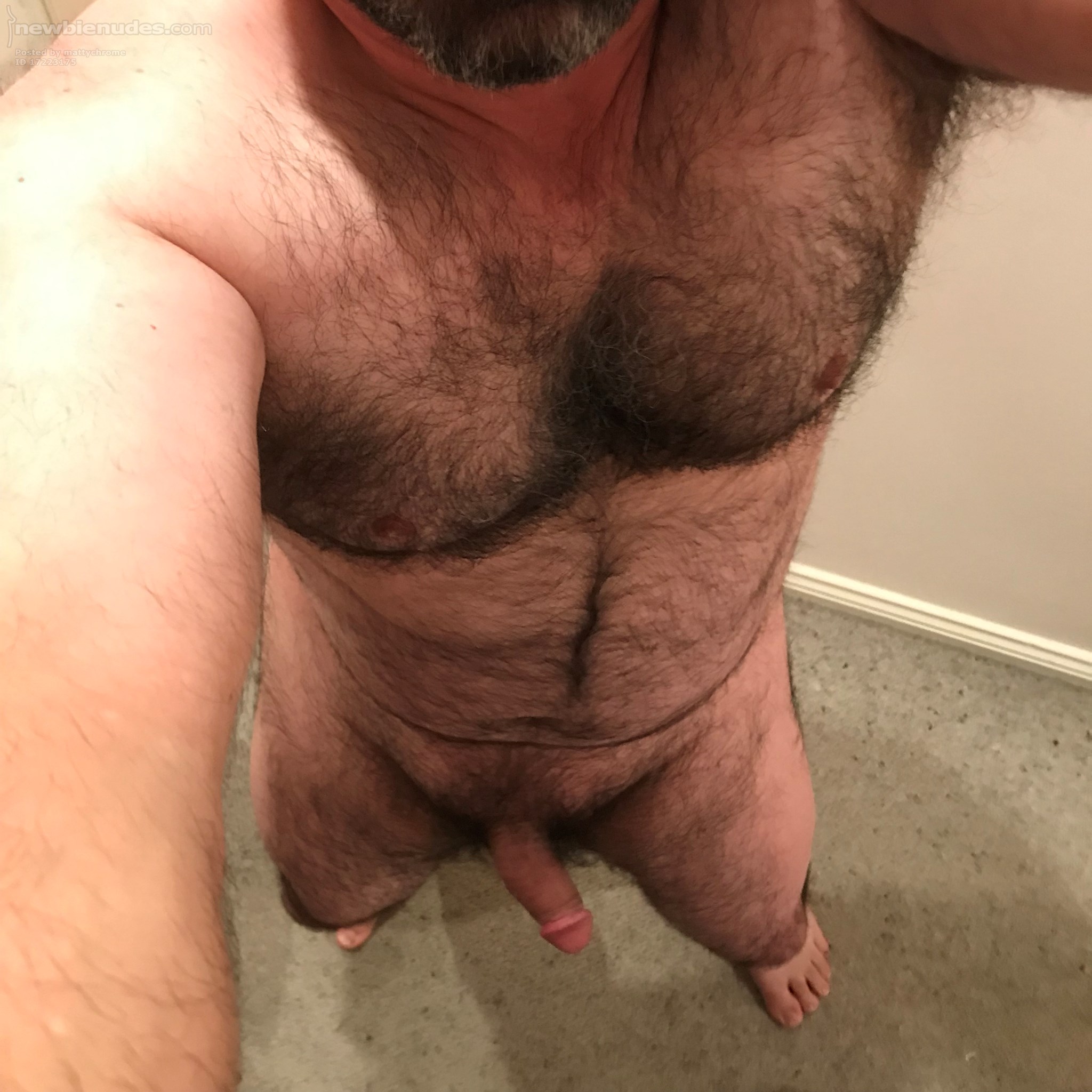 Do you like what you see , open for private message to talk dirty 