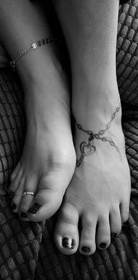 Sexy bare feet? 😈🦶😈