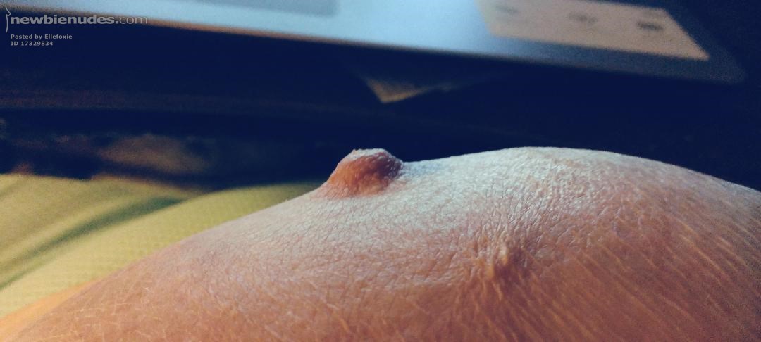 Ahhh Nipple made the sock go to the side.