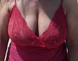 requested to post more cleavage and bra pics, so here you are!