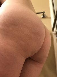 That big juicy ass fresh out of the shower