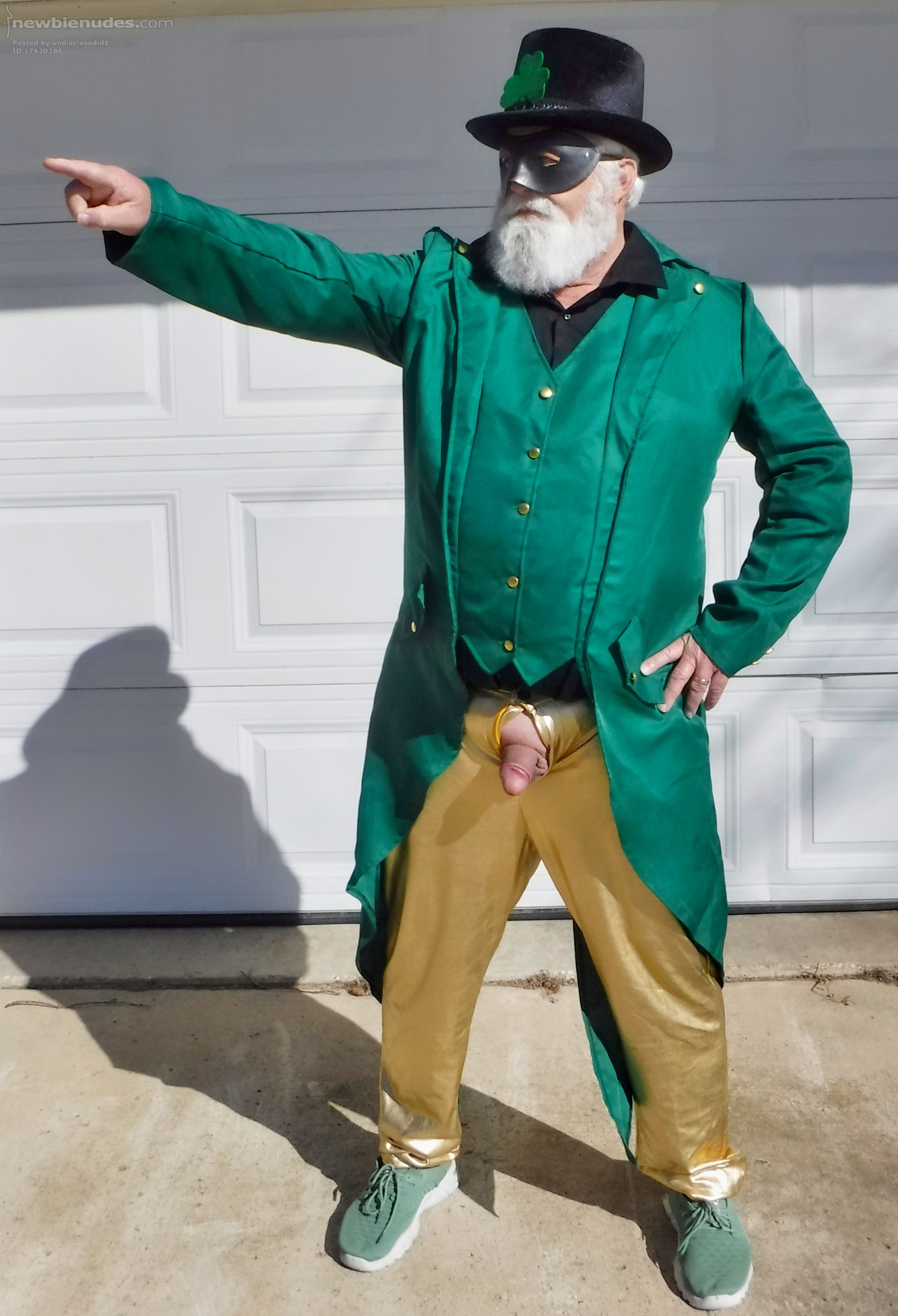 Happy Saint Patrick's Day NNewbies! 🍀 This horny old Leprechaun thought he...