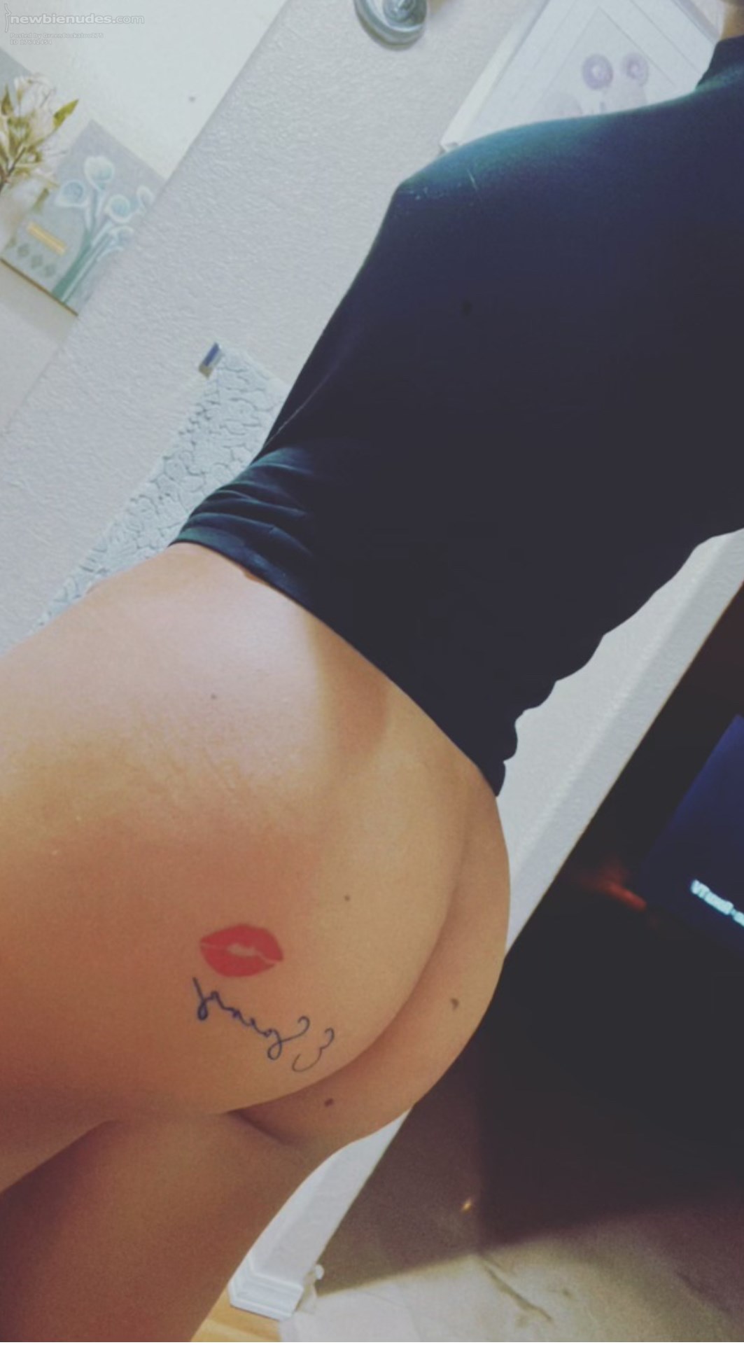 Who would eat wife’s ass with me ???