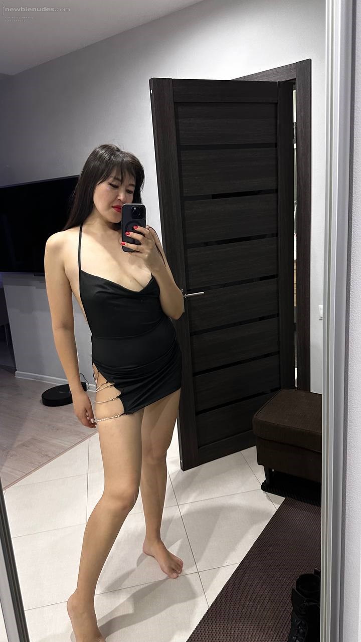 Wife's selfie, that's how she met her bf while I'm out of town.