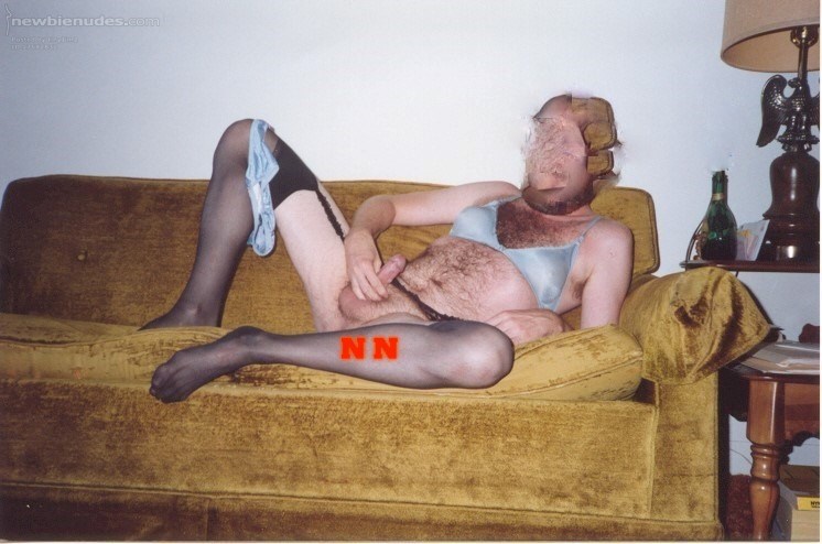 playing with my clittie