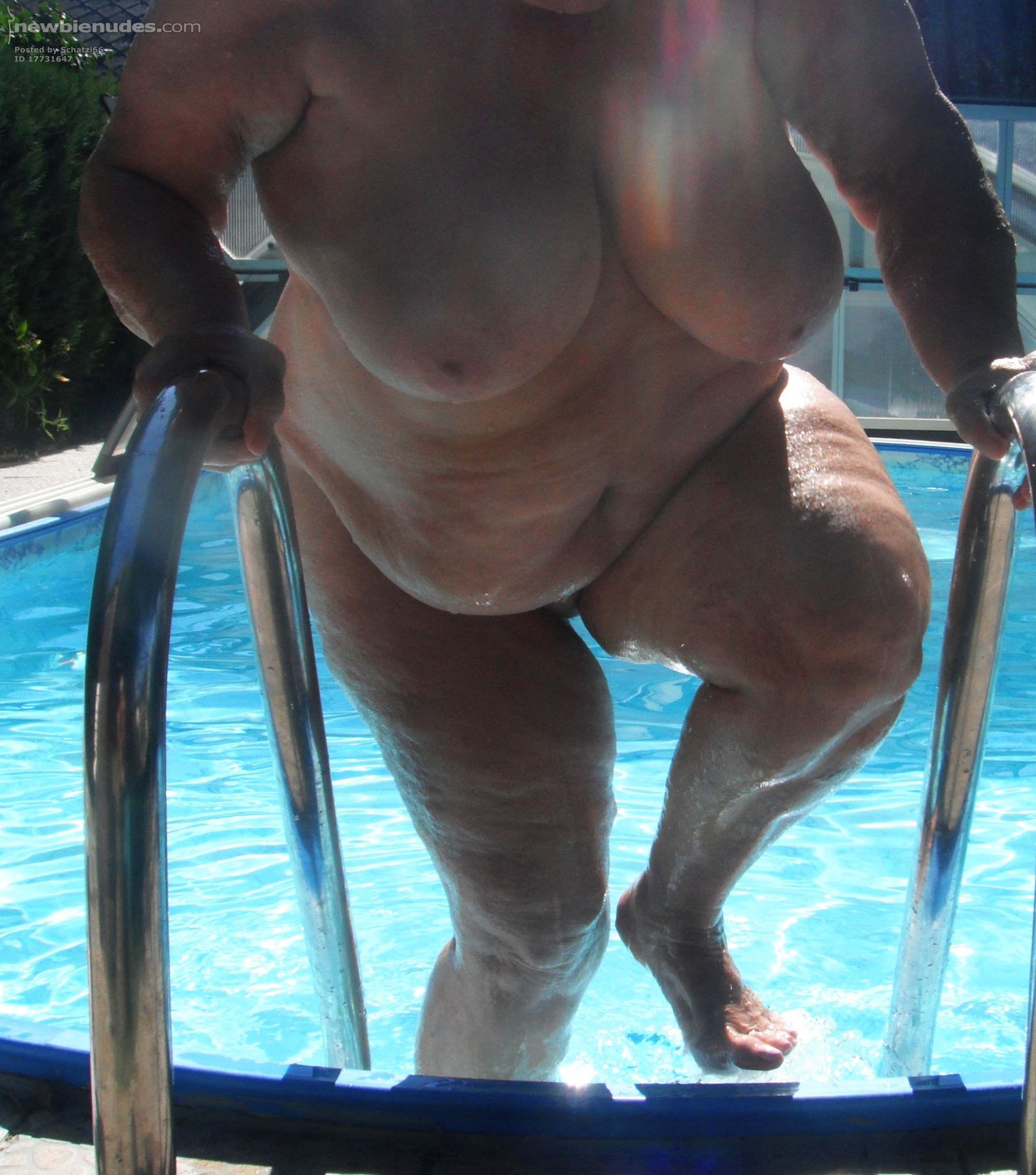 Let us have fun in the pool as long the sun shines