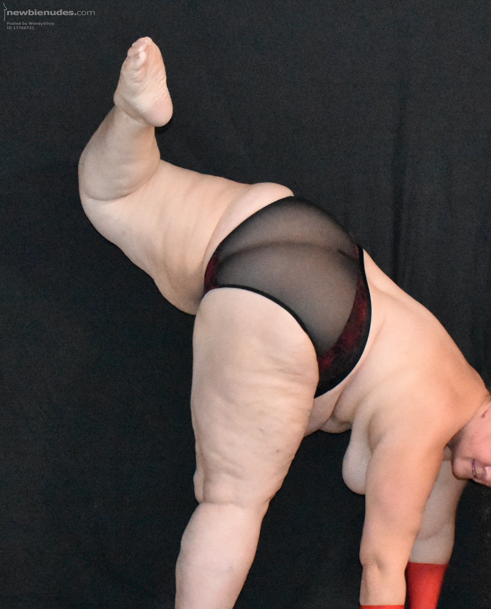 BBW acrobatics