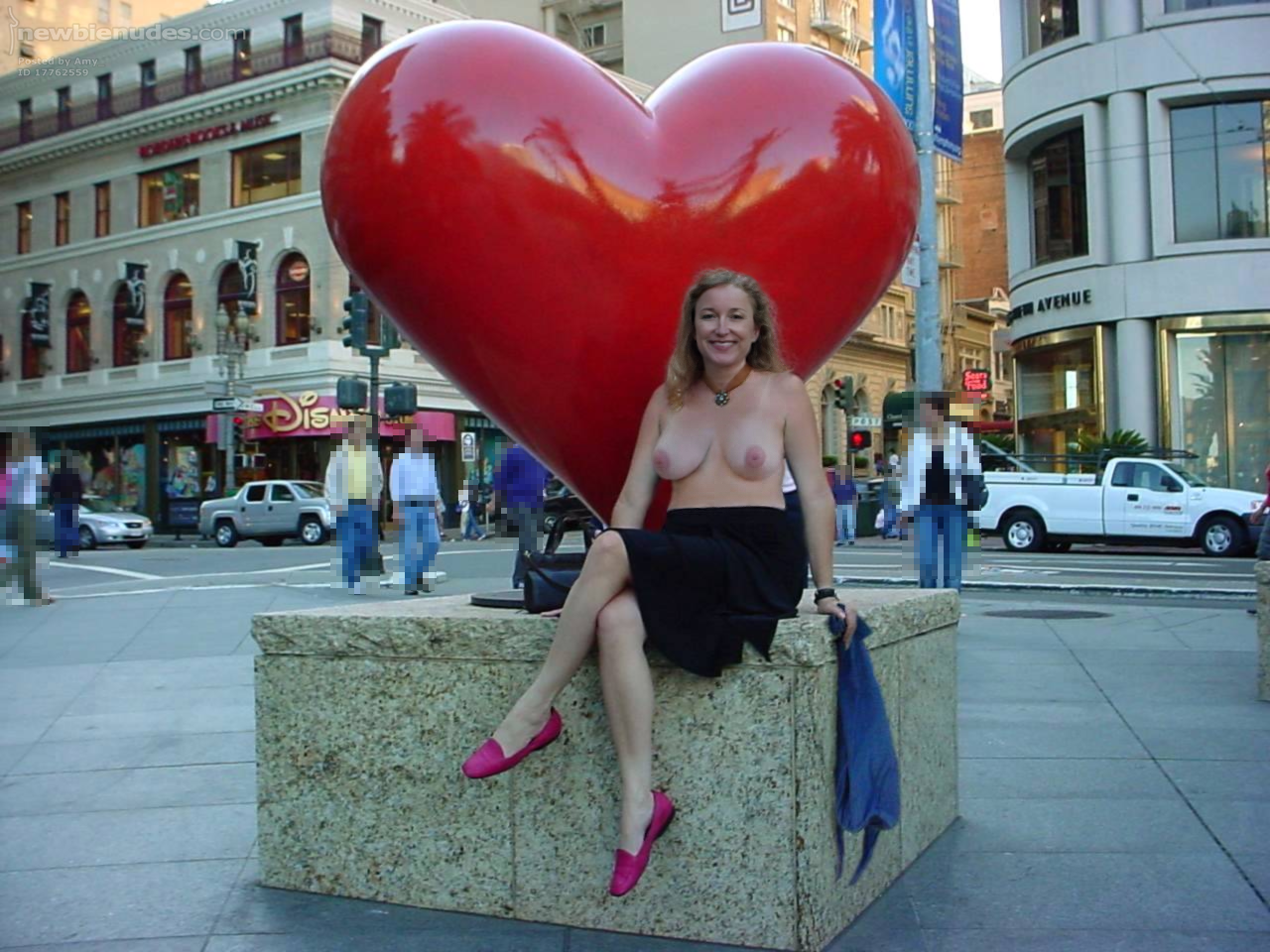 Shopping In San Francisco (I found a cute little black dress my boyfriend a...