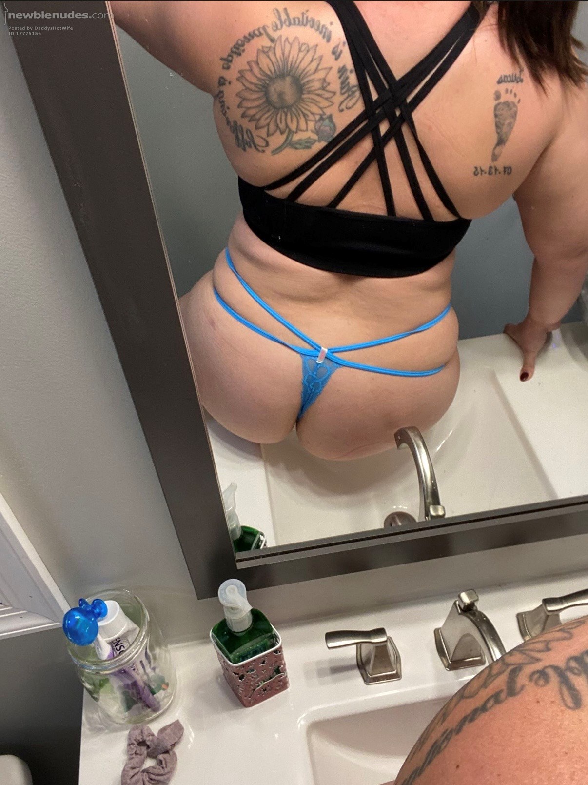 Everyone needs to post bathroom mirror pics, right?