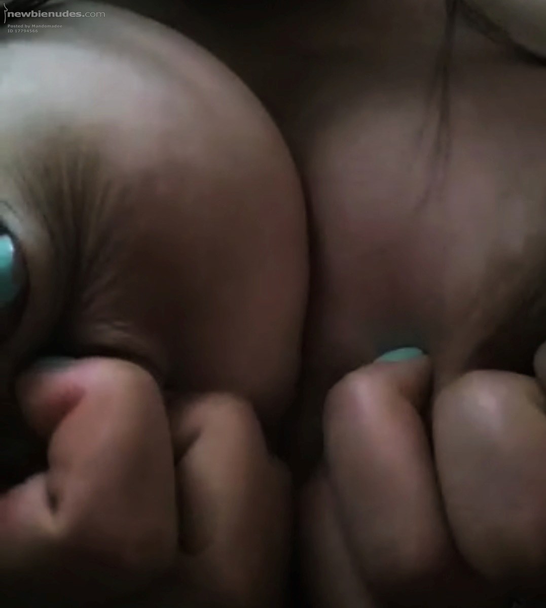 Squeez my boobs hard