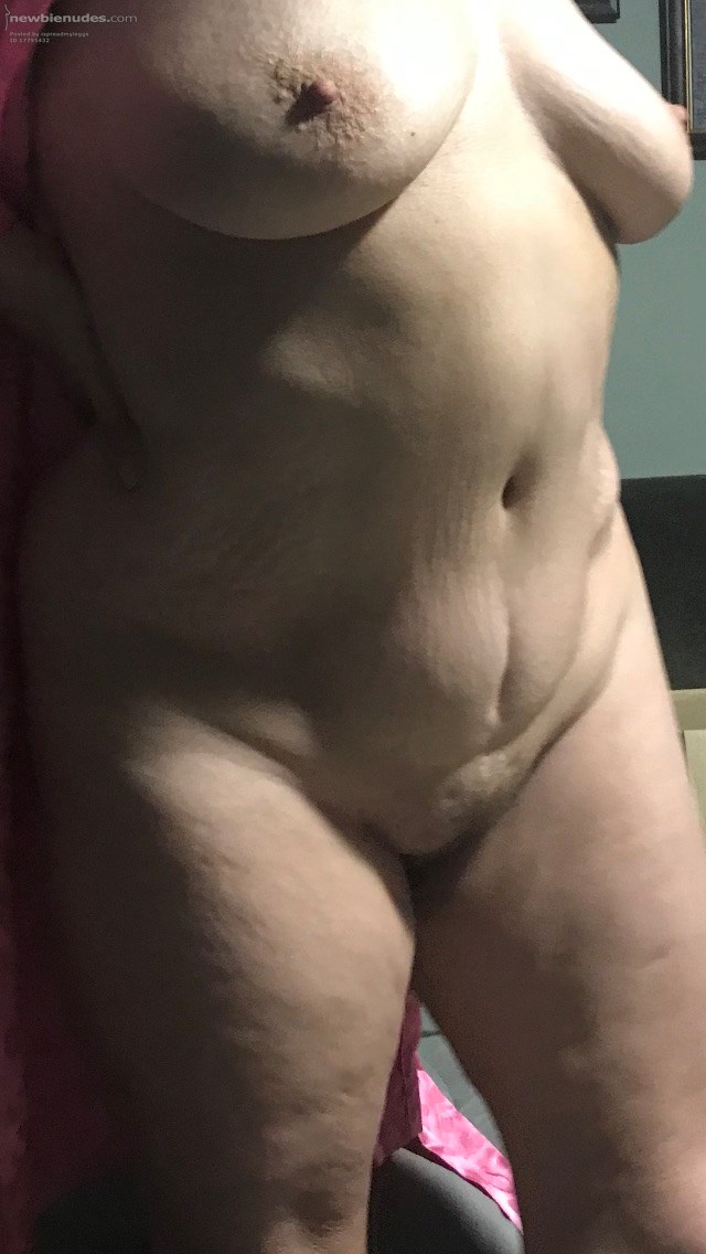 Opening my robe for someone I shouldn’t lol.. I love all the comments and r...